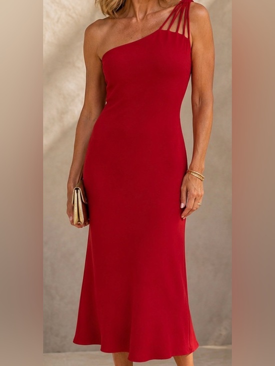 Evan Picone Dresses & Skirts - Evan Picone strappy special/social occasion almost new Christmas/NY’s red dress